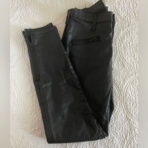 Like-new Current/Elliott Black Coated Soho Zip Stiletto Skinny Jean Sz 28